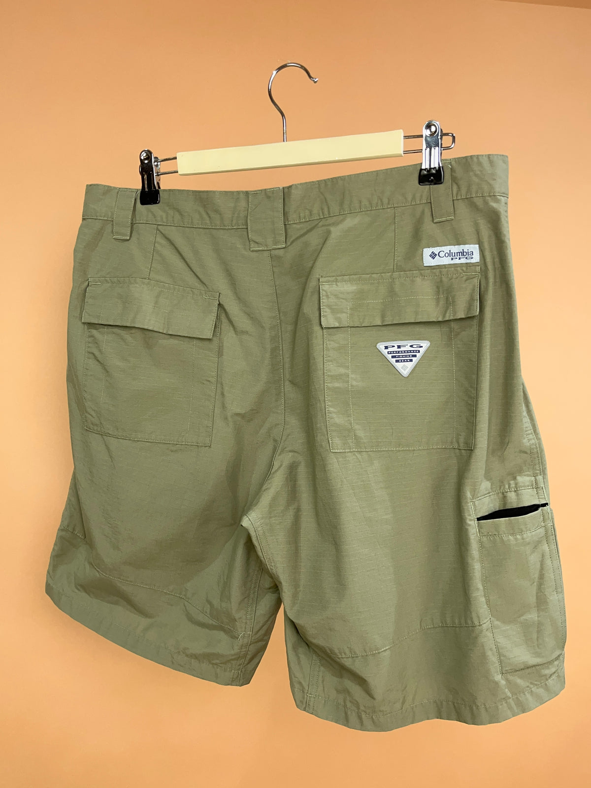 Columbia PFG Olive Ripstop Cargo Hiking Shorts 'Performance Fishing Gear' - 35"