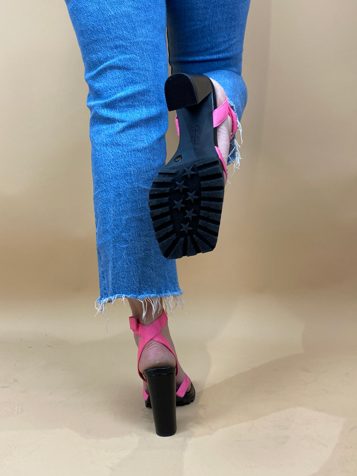 Jessica Simpson neon pink and black block heels, Y2K style — Arkive Vintage