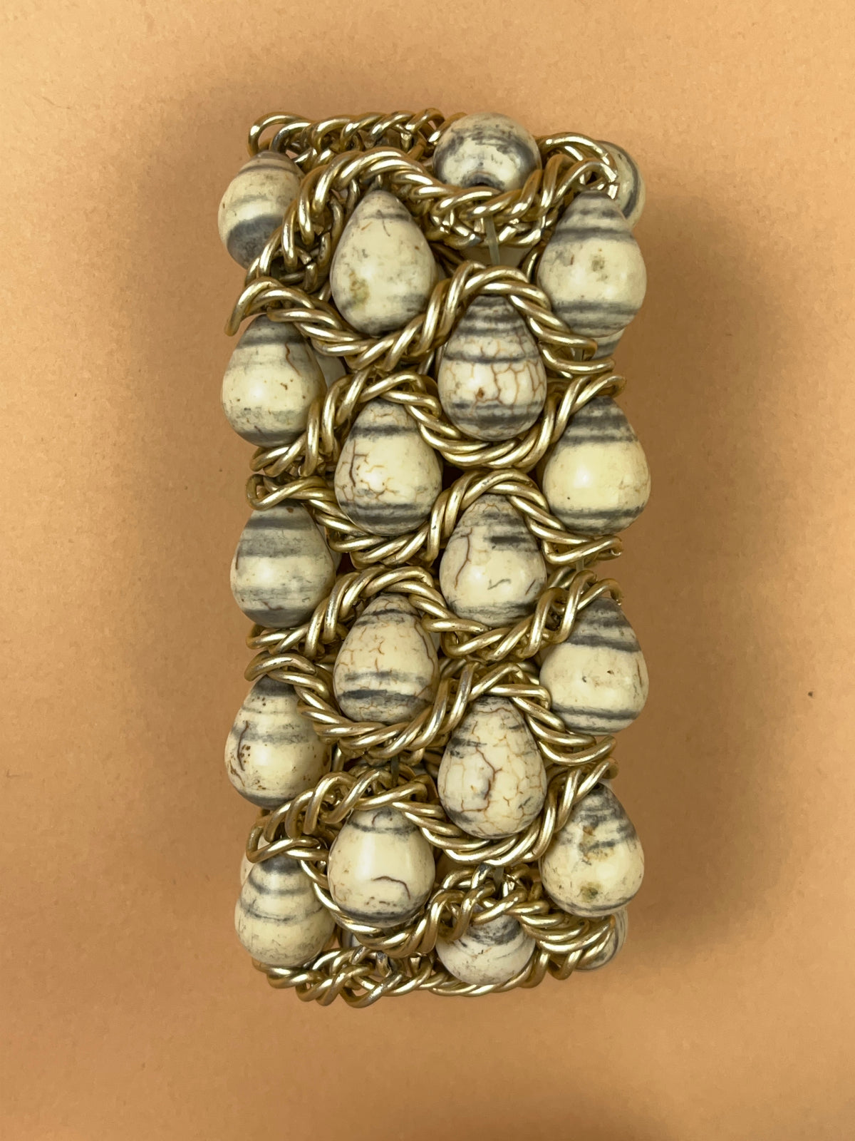 1980's Cream & Grey Marbled Beaded Bangle Bracelet