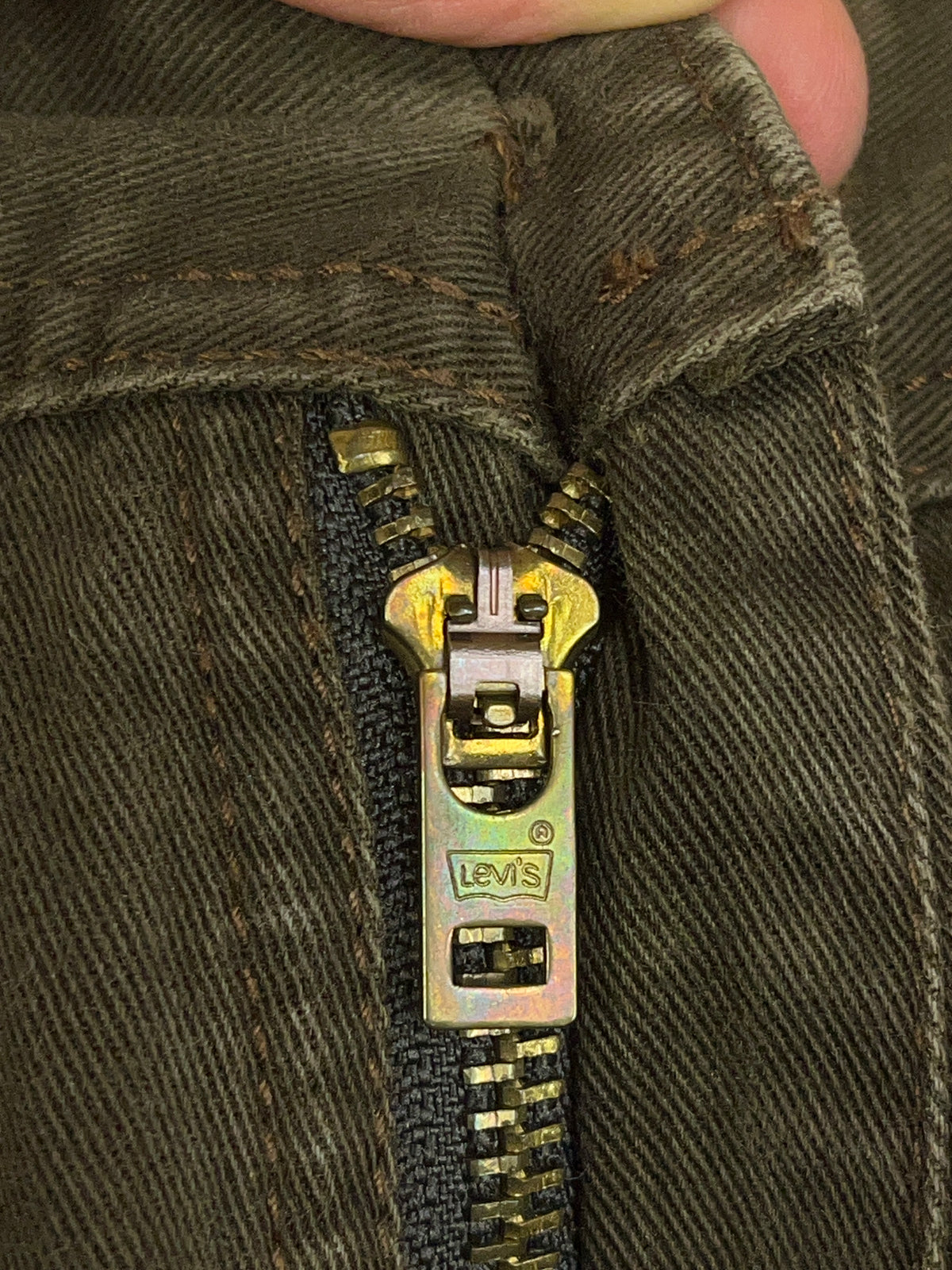 Y2K Levi's Chocolate Brown Cargo Trousers - 33"
