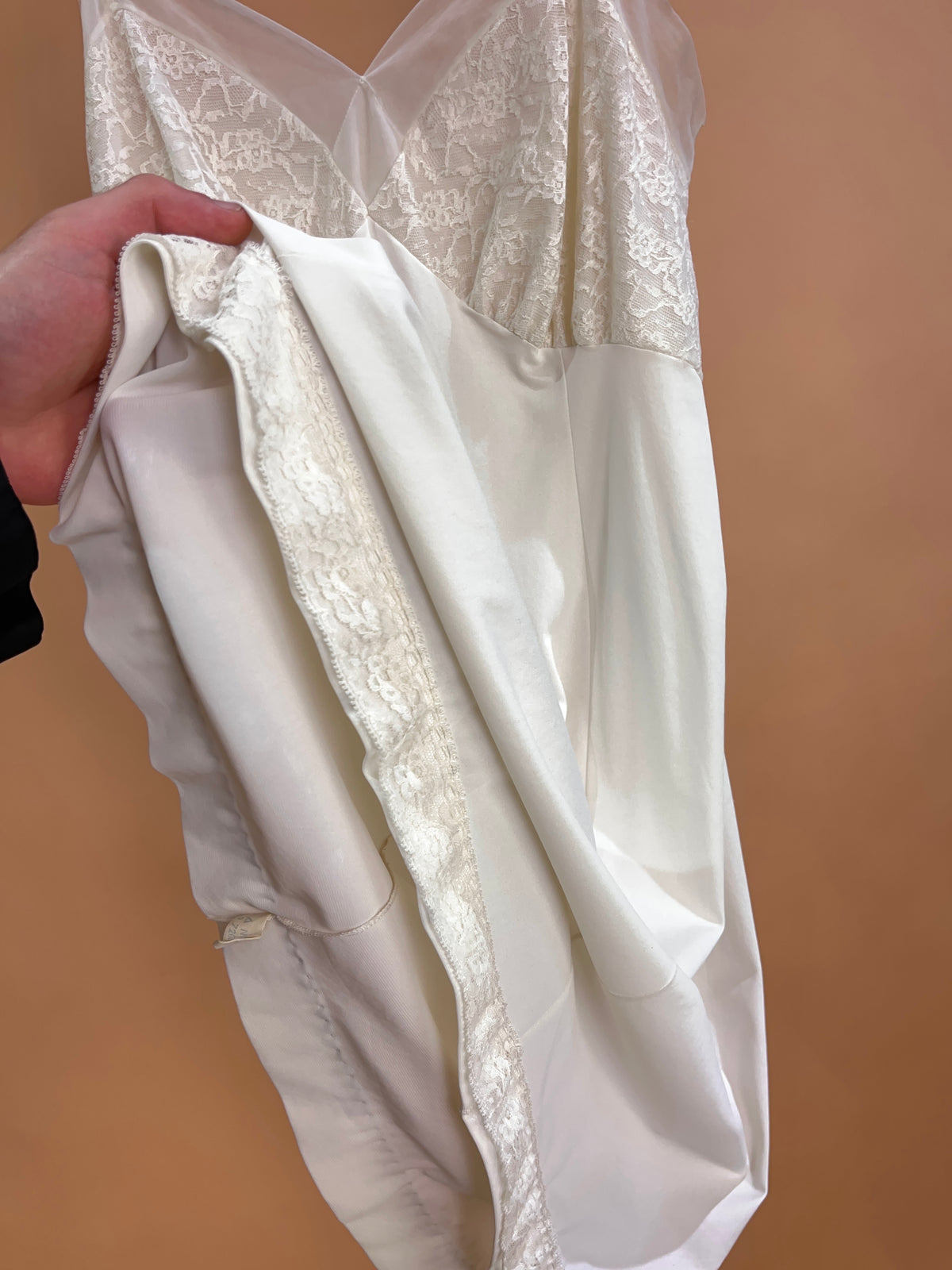 1950's Van Raalte ivory nylon slip dress with floral lace bust panel and lace trim hem — Arkive Vintage