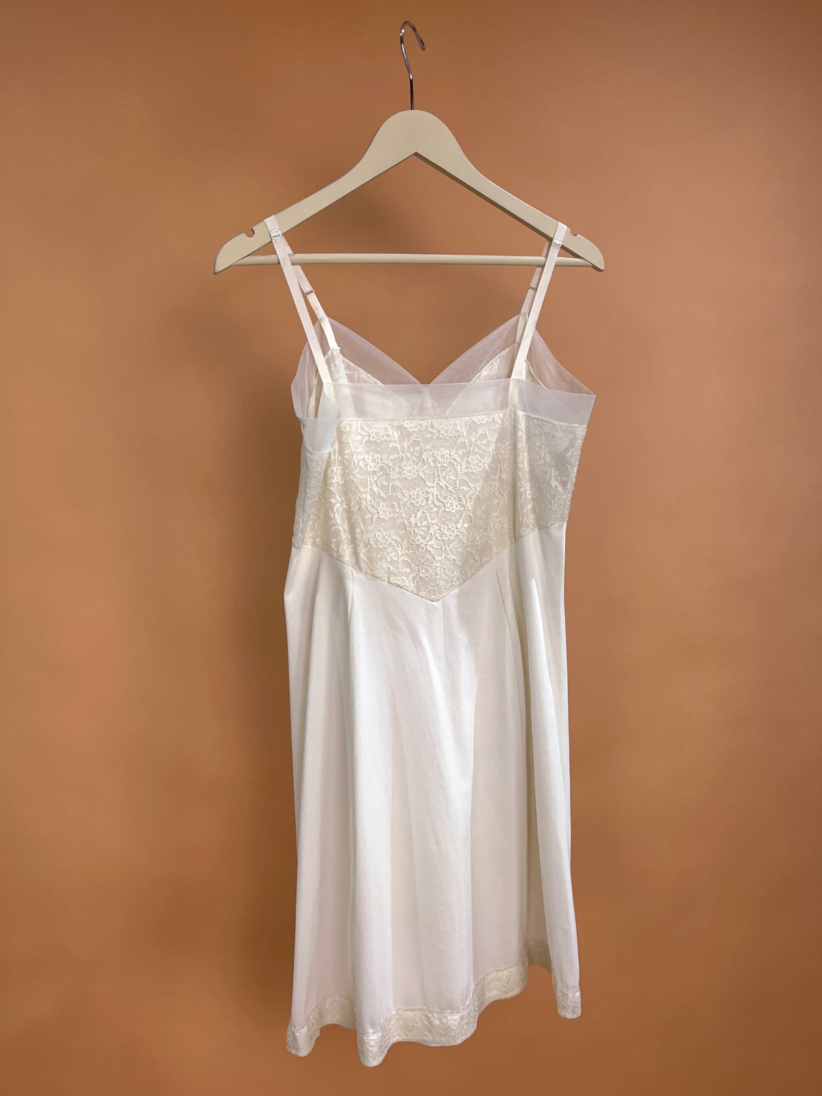 1950's Van Raalte Suavette Ivory Slip Dress size 38