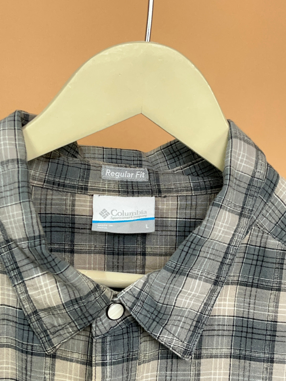 1990s Columbia Muted Grey Plaid Short Sleeve Shirt - L