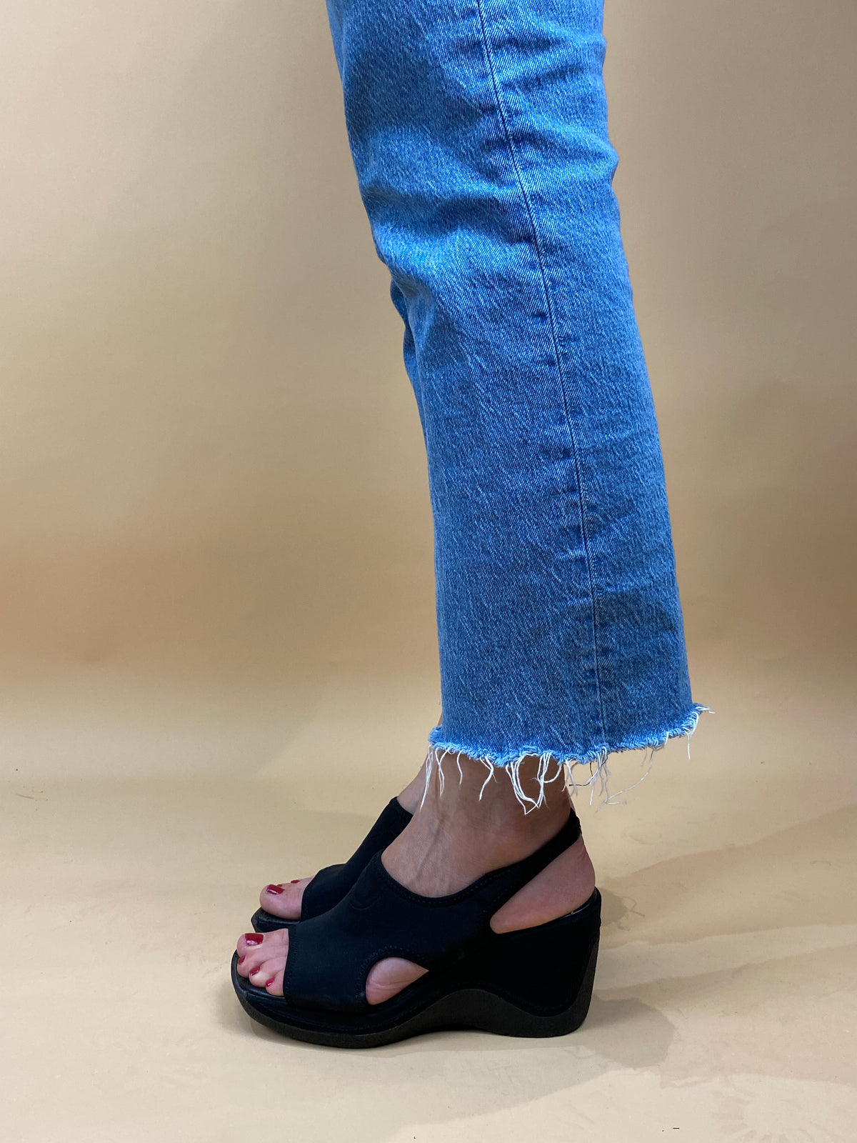 Y2K black stretch neoprene wedge heels, futuristic body-con style — Arkive Vintage