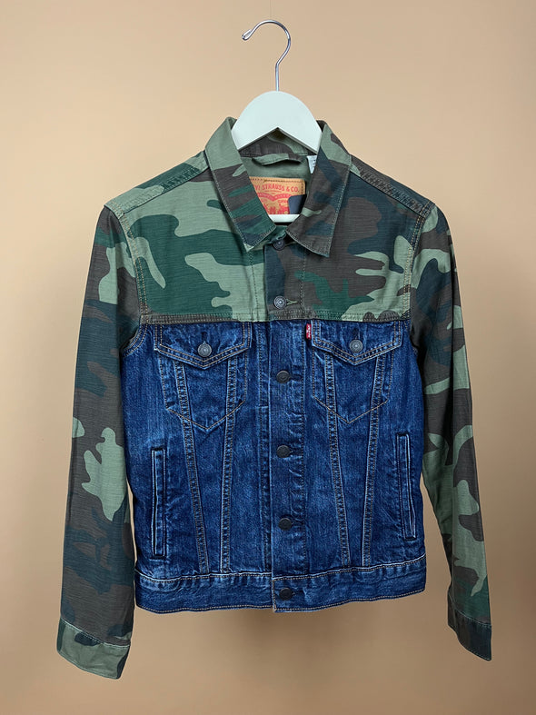 Y2K 'Levi's' x 'Strauss & Co' Camo & Denim Jacket