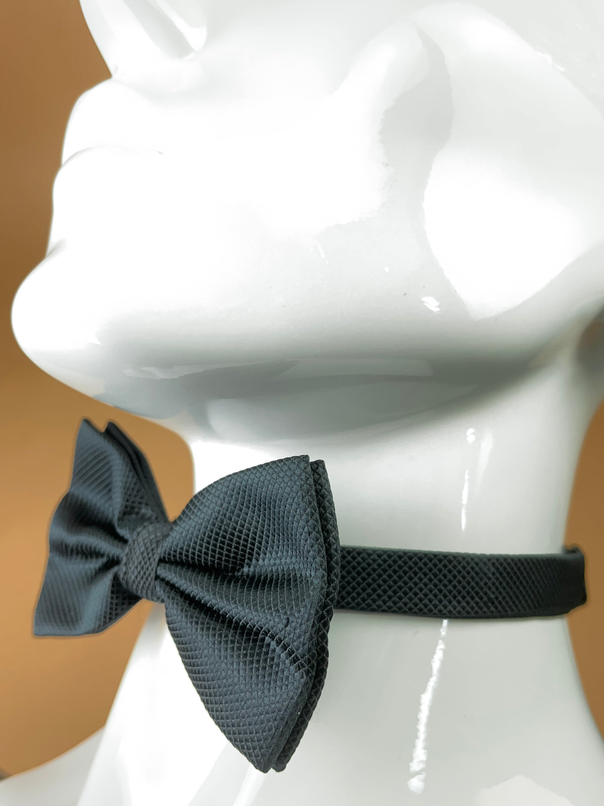 Arkive Bowtie - Black Honeycomb Mesh