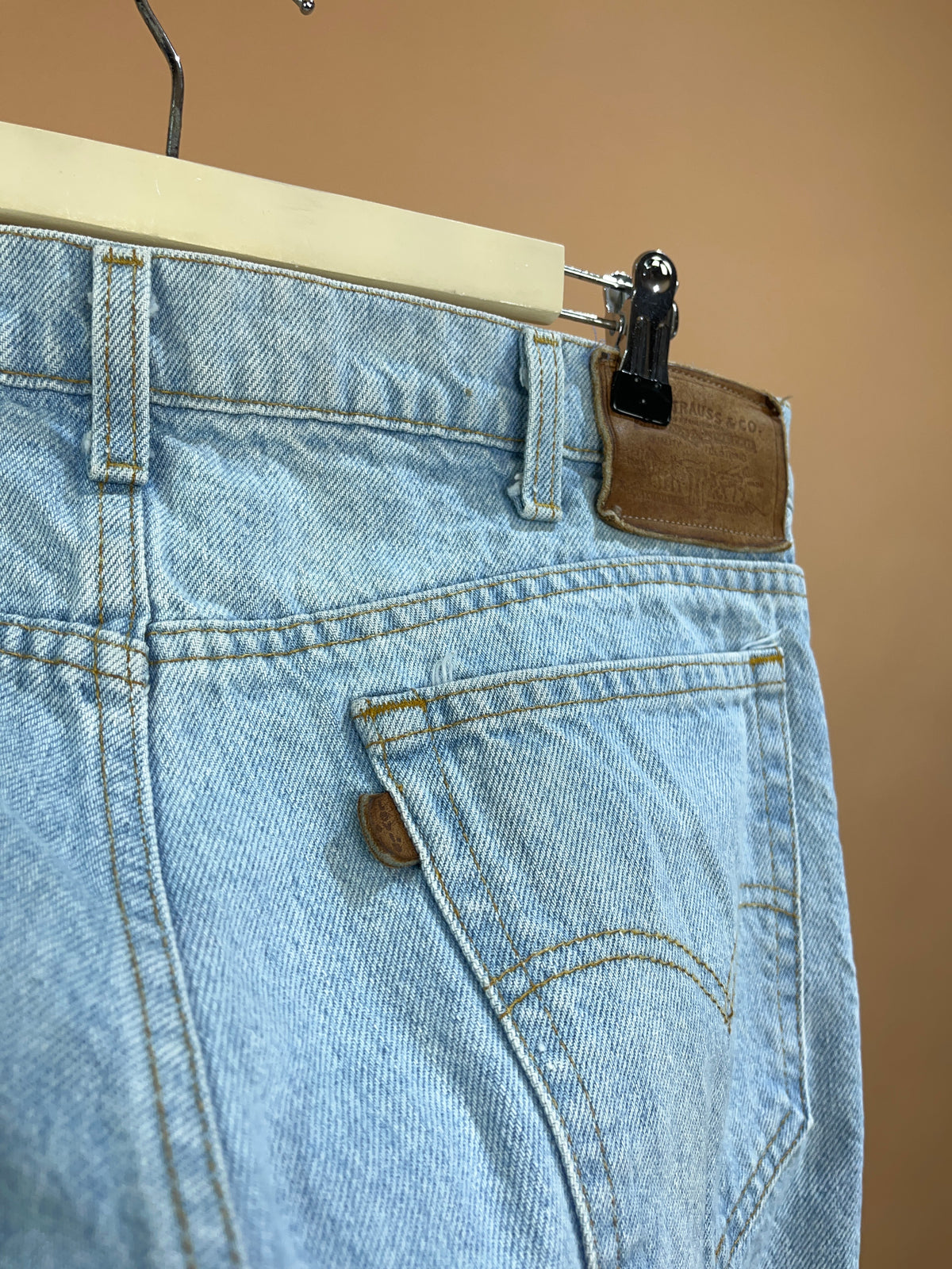 1980s Levi's Light Wash Straight Leg Denim Jeans Made in USA - 33"