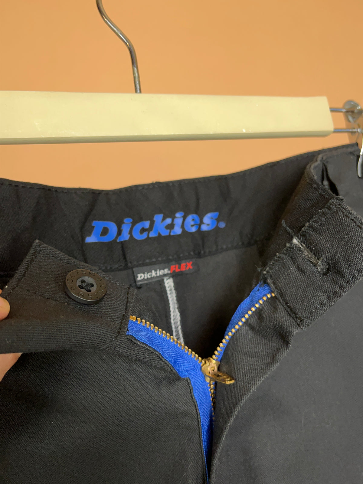 Dickies black poly-cotton cargo trousers with flap thigh pockets — Arkive Vintage