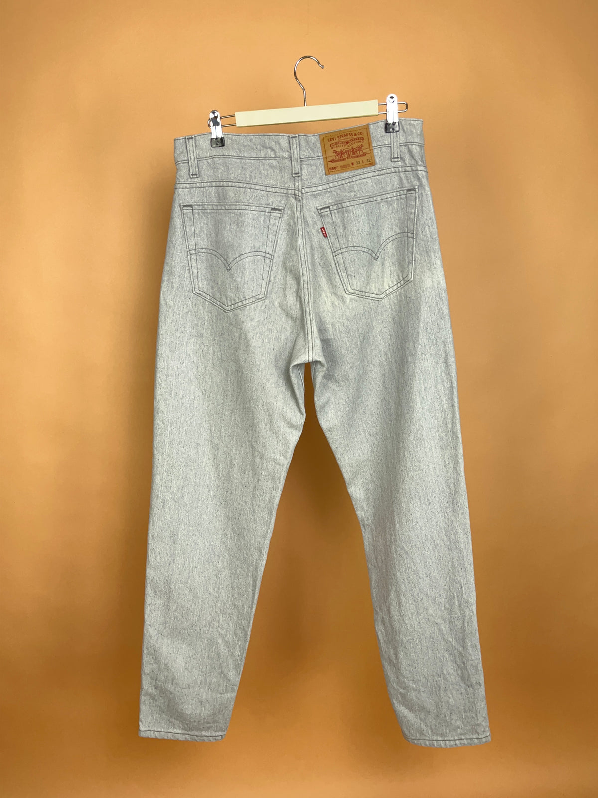 1990s Levi's 550 Made In USA Pale Grey Jeans - 32"
