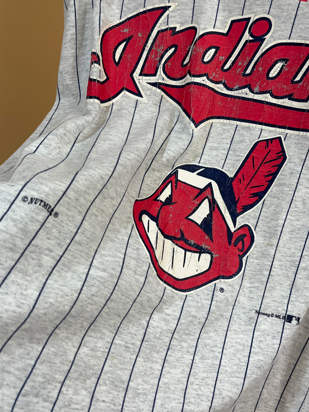 1995 Grey Marle Pinstripe Cleveland Indians T-Shirt - L