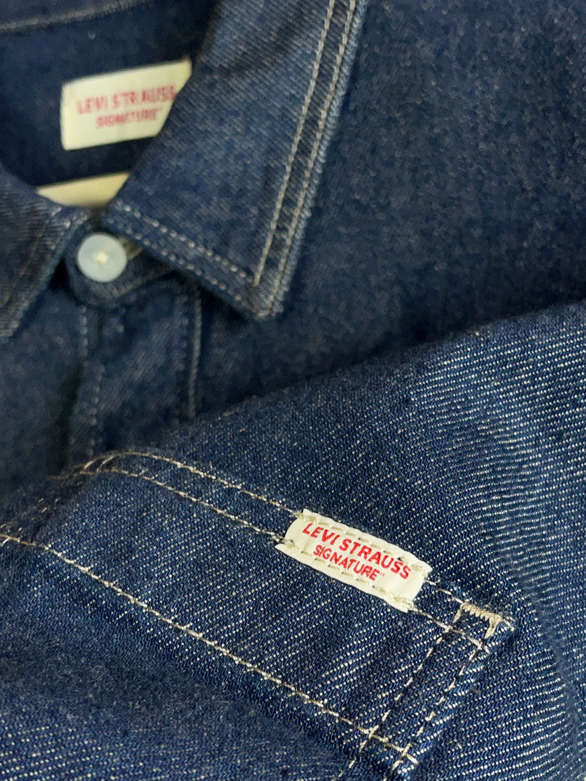 Y2K Levi's Signature Dark Indigo Denim Jacket - L