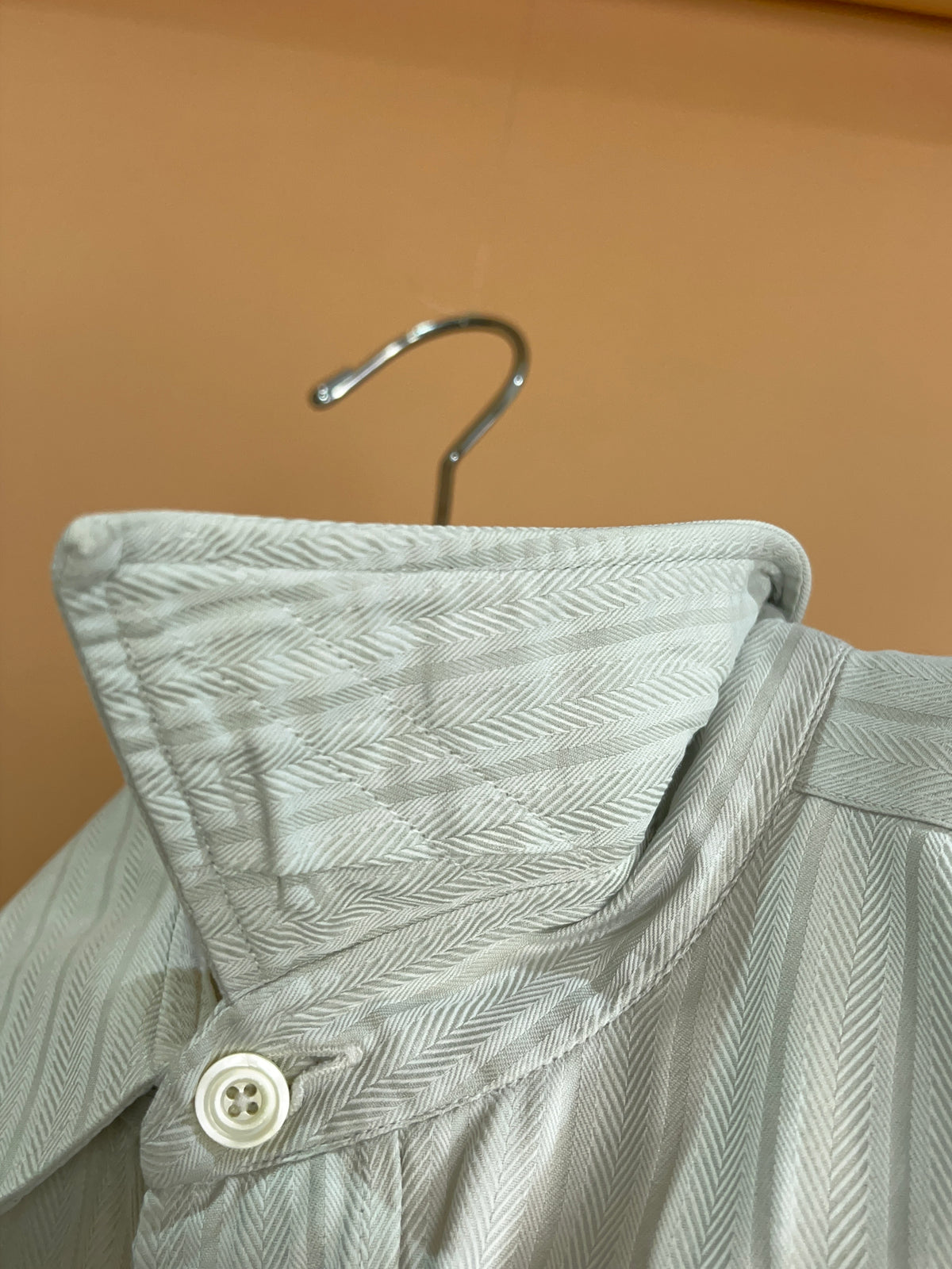 1990's Hermès ivory herringbone cotton shirt, understated tailoring — Arkive Vintage