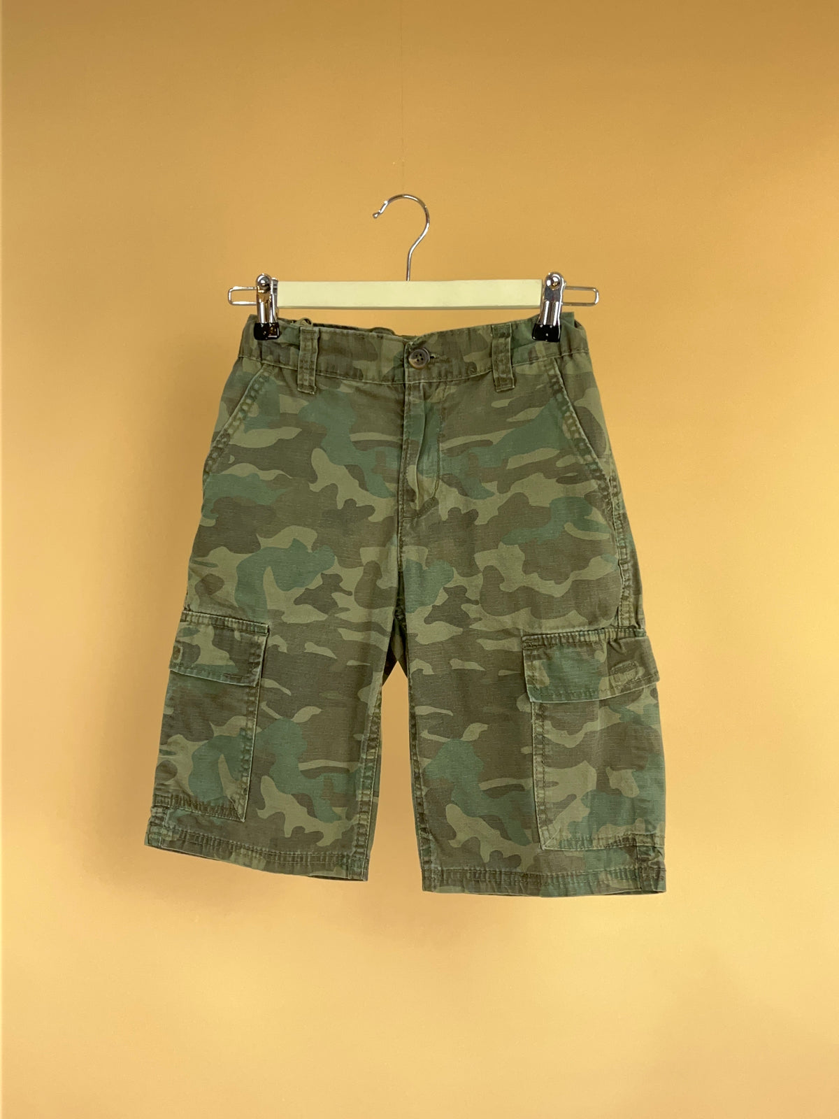 Y2K Levi's Camo Print Cargo Shorts - 10Y