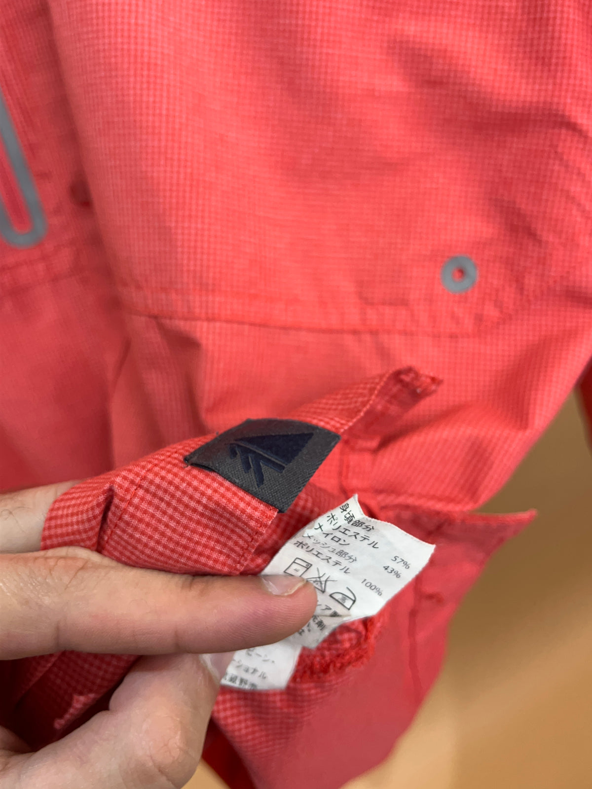 L.L.Bean salmon fishing shirt with vented back and zip pockets — Arkive Vintage