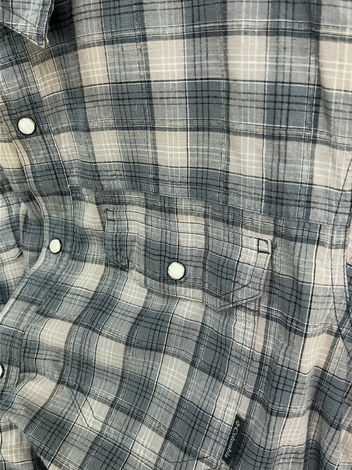 1990s Columbia Muted Grey Plaid Short Sleeve Shirt - L