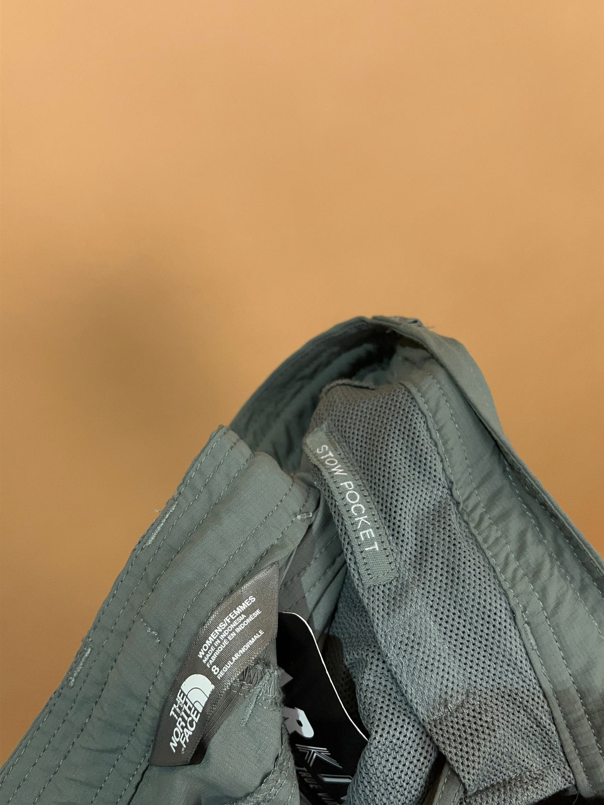 Y2K The North Face Light Grey Convertible Hiking Pants - 34"